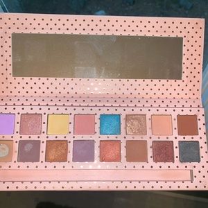 Kylie cosmetics palette